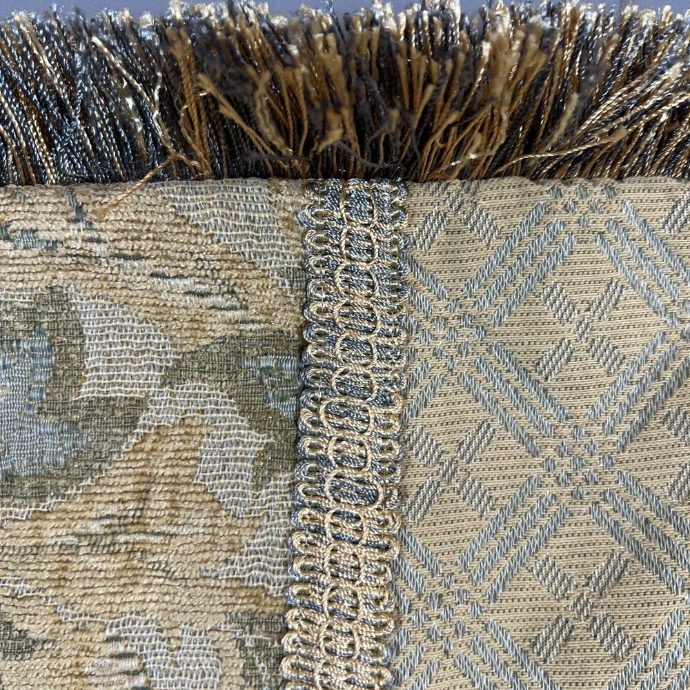 Waterford Table Runner 37